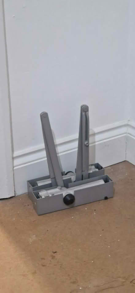 Photo of free Fire door closure x2 (Penge SE20) #1