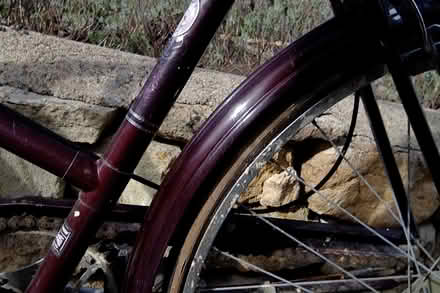 Photo of free Ladies rusty bicycle (Thrupp GL5) #2