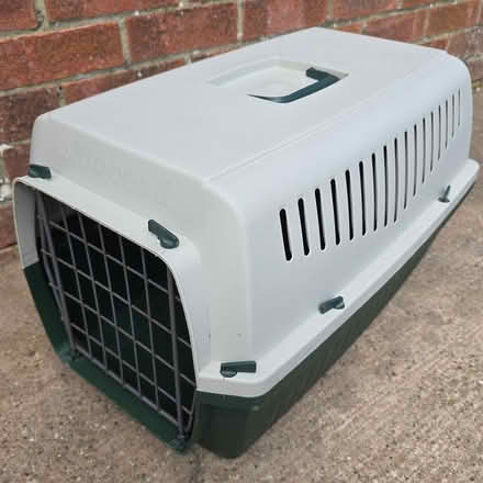 Photo of free Cat carrier (South View, Basingstoke RG21) #1