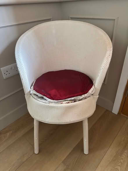 Photo of free Small Bedroom Chair (ME13) #1