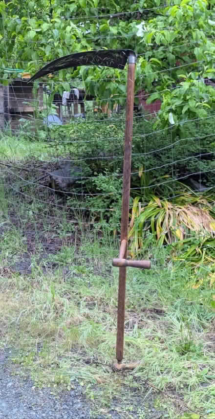 Photo of lawn scythe (Stevens Canyon Rd) #1