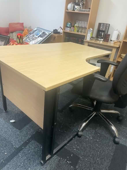 Photo of free Office Desk (Temple Street OX4) #2