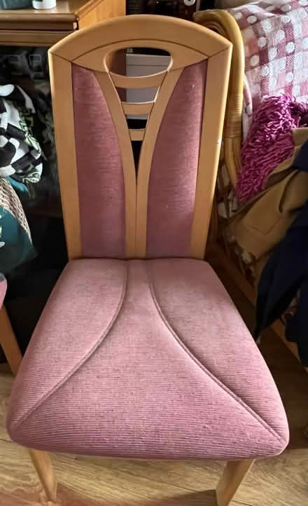 Photo of free Round table and three chairs (Ct12 6dp) #3