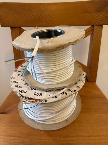 Photo of free cable (Thames Ditton KT7) #2