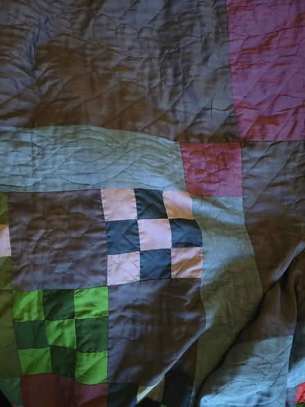 Photo of free Queen Size quilt (North Oakland) #3
