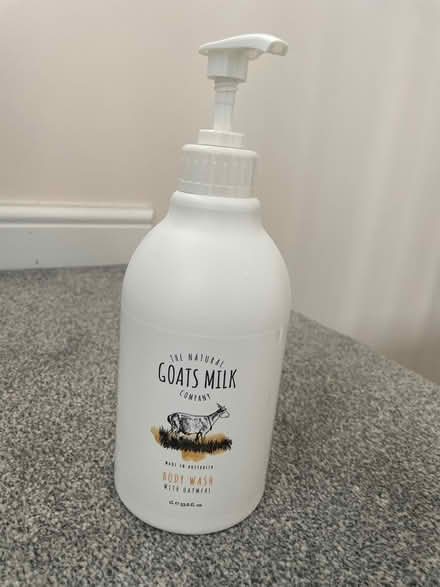 Photo of free 1l shower gel (Hitchin, SG5) #1