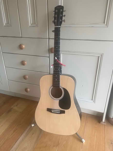 Photo of free Guitar stand (Harrogate HG2) #1