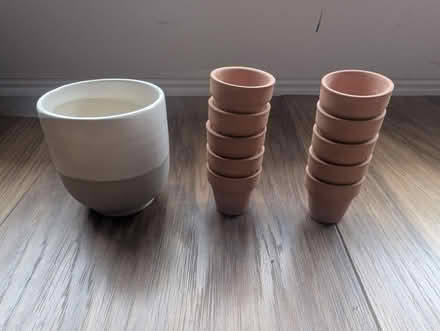Photo of free Selection of indoor plant pots (Blackwall, E14) #1