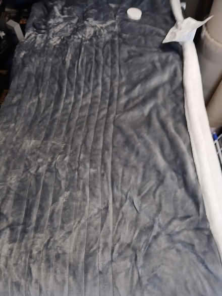 Photo of free Heated Blanket (Parkhead EH11) #1