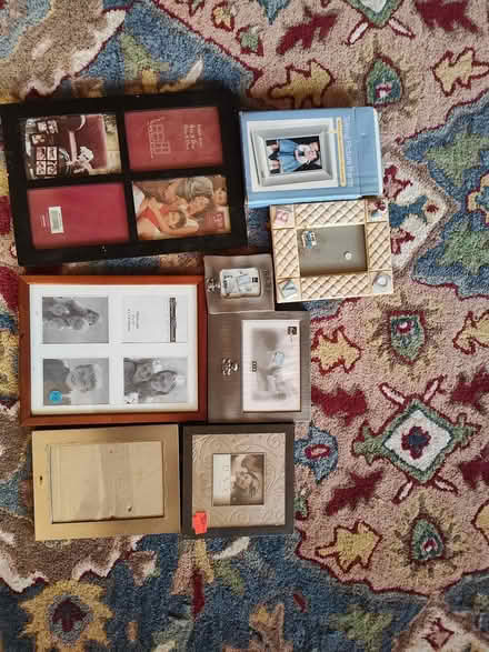 Photo of free Picture frames (23602) #1