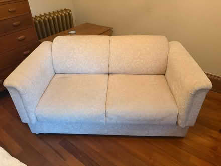 Photo of free Two seater day bed (Murrayfield EH12) #1