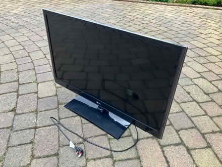 Photo of free widescreen TV 42” (CT5) #1