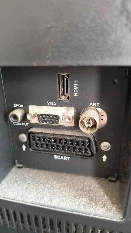 Photo of free 32 inch TV, no remote (Bridlington YO16) #2