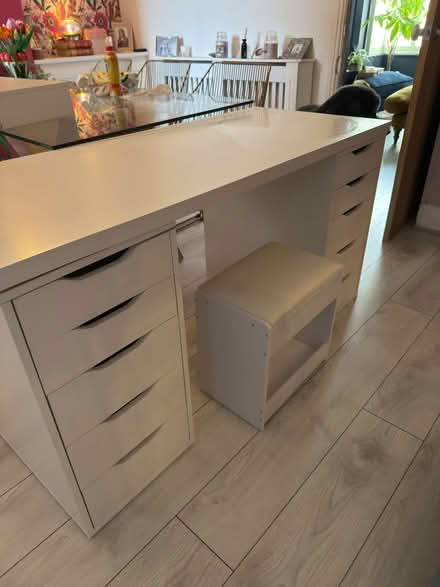 Photo of free Ikea desk/ dressing table (Craven Road CV21) #2