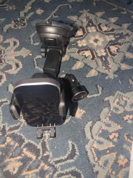 Photo of free Wireless car charger kit (Leyton E10) #1