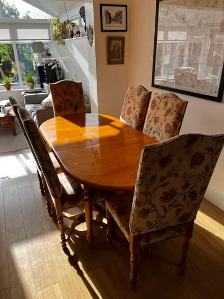 Photo of free Dining table and 6 chairs (Caversfield OX27) #2