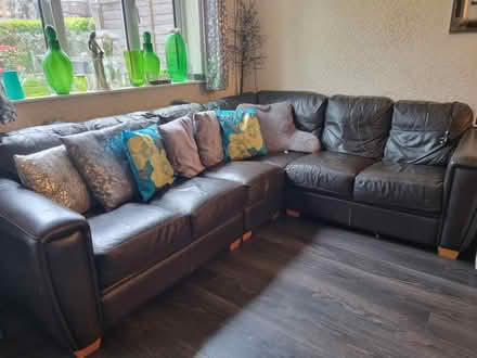 Photo of free Corner settee unit (Shirley, Croydon) #1