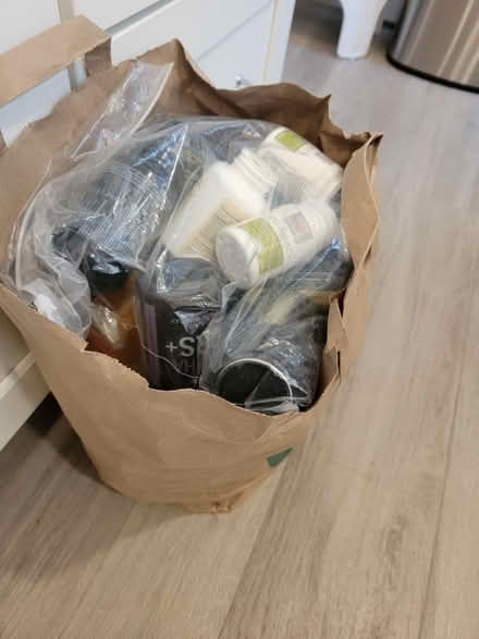 Photo of free Plastic Vitamin bottles (Melrose near Wyoming Cemetery.) #3