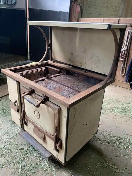 Photo of free Antique iron stove (NE Bellevue) #1