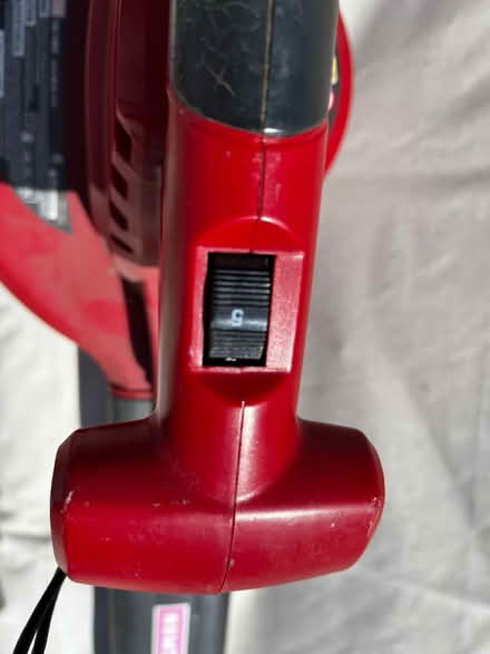 Photo of free Electric leaf blower (Downtown Mountain View) #2