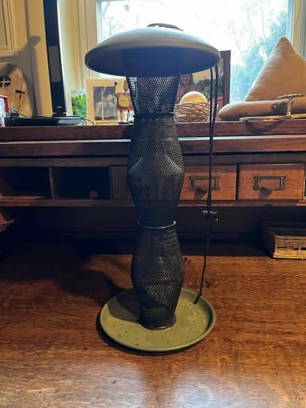 Photo of free bird feeder (Rockville) #1