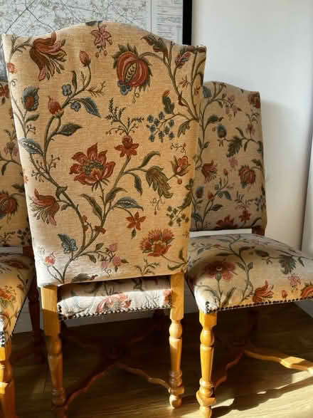 Photo of free Dining table and 6 chairs (Caversfield OX27) #4