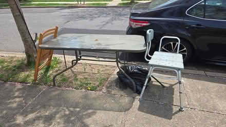 Photo of free Outdoor table ,folding chairs (46 rhodes drive new hyde park) #1