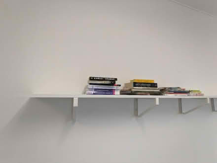 Photo of free 4 white Ikea shelves / book shelves (N5 2EF) #1