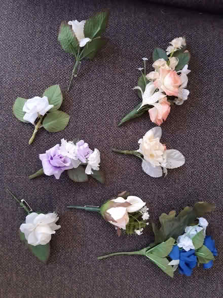 Photo of free Artificial flowers and foliage (Woodseats S8) #1