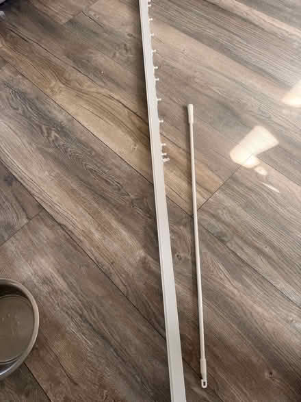 Photo of free 177cm rail. Blinds 165cm drop (Wybourn S2) #1