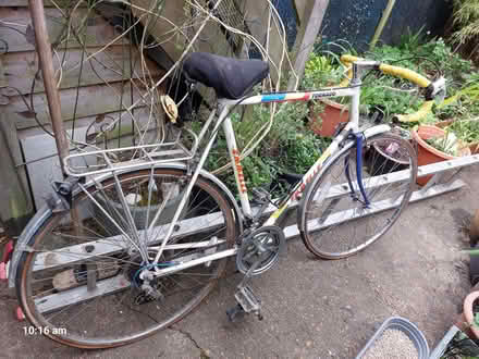 Photo of free 27 inch drop handlebar bike (Walthamstow E17) #1