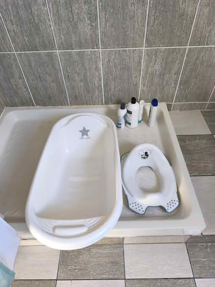 Photo of free Travel cot + bath accessories (Belmullet) #2