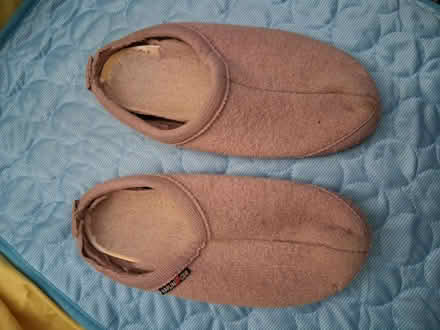 Photo of free Pink Slippers, Women (West Harlem) #1