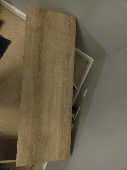 Photo of free TV unit (Banstead, SM7 2) #4