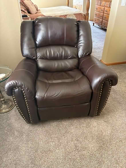 Photo of free Chair (Gun Club/Jewell, Murphy Creek) #1