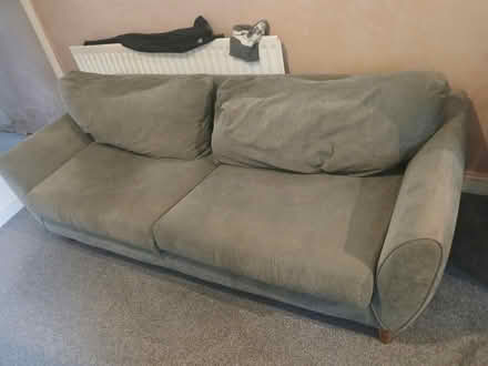 Photo of free grey sofa (Halesowen B62) #3