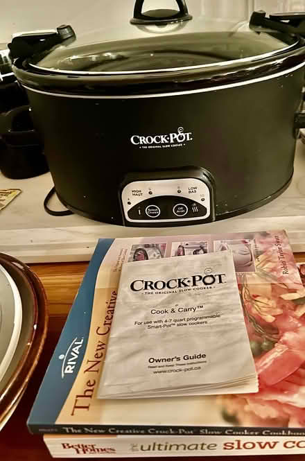 Photo of free Large Slow Cooker with cookbooks (St. Laurent north) #1
