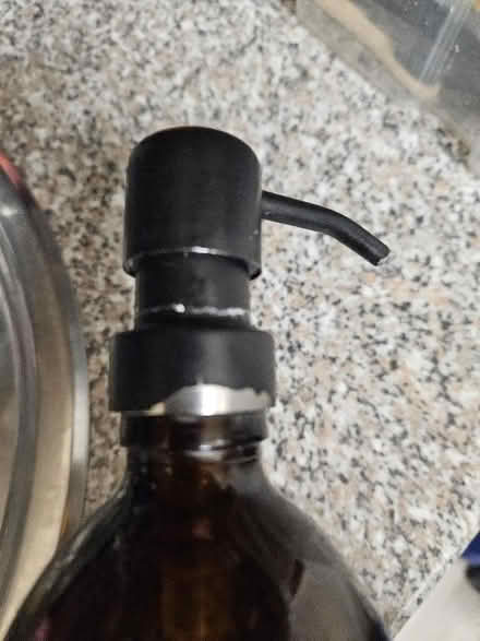 Photo of free Glass shampoo and conditioner bottles (Redditch B97) #4