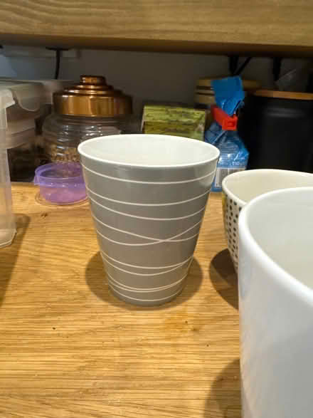 Photo of free 4 mugs (Leighton Buzzard LU7) #4