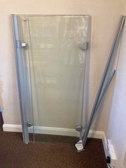 Photo of free RH folding shower bath screen (windsor SL4) #1