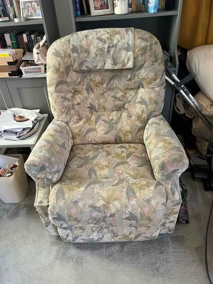 Photo of free LAZ-Y-BOY armchair (Shawbirch TF1) #1