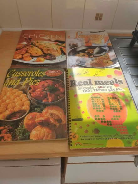 Photo of free cook books (S2 wybourn) #1