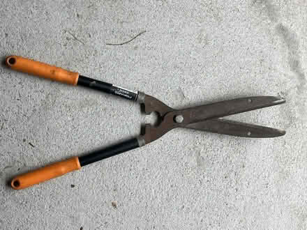 Photo of free Fiskars hedge shears (Nr Fresh Pond & Mt Auburn Cem.) #1