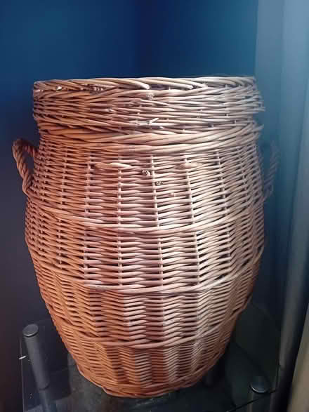 Photo of free Wicker laundry basket (G62 7AX) #1