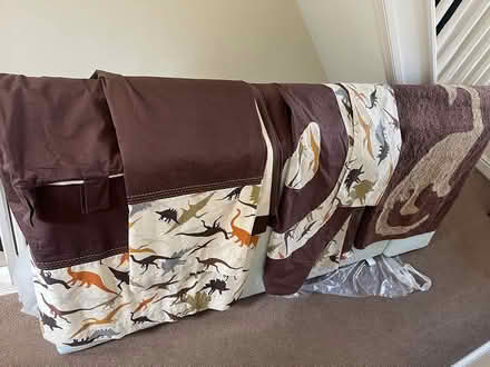 Photo of free Dinosaur bedroom (BA2) #1