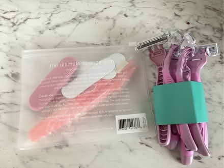 Photo of free Ladies razors (Fords Farm RG30) #1