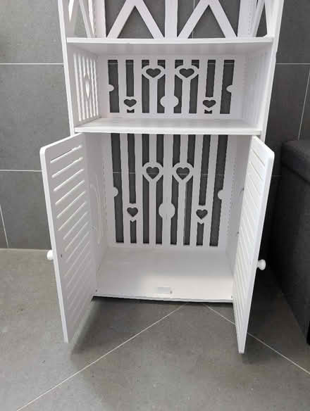 Photo of free Bathroom storage unit (Elizabeth Gate TW8) #2