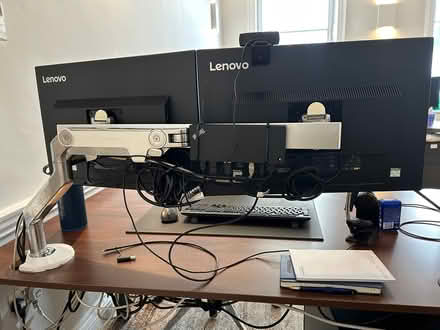 Photo of free monitors & arms (W2 2ET) #1