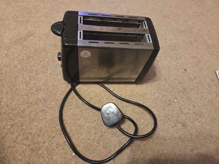 Photo of free Swiss Lux 2-slot toaster (West Bridgford NG2) #3
