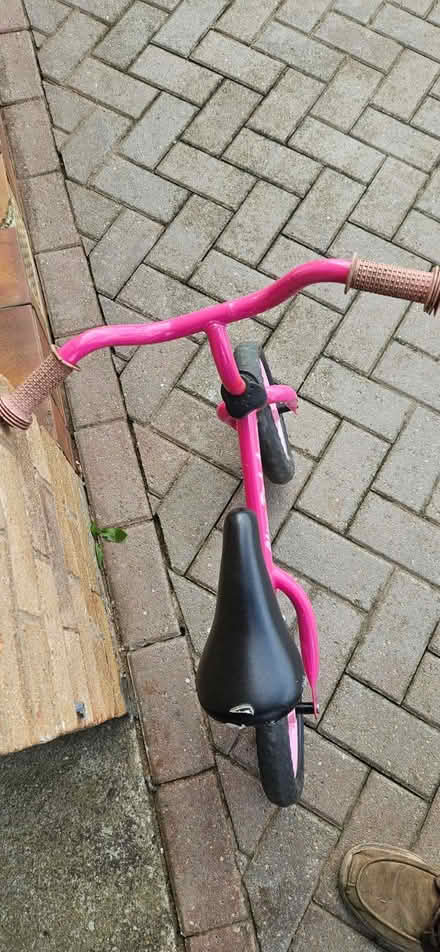Photo of free Balance bike (Owlthorpe S12) #2